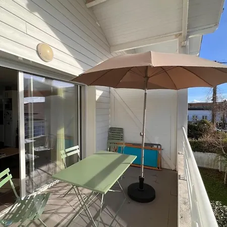 Bright 49m With Terrace *