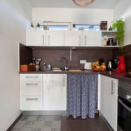 Bright 49m With Terrace *